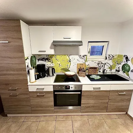 Ferienwohnung No1am Golfplatz In Der Bluetenstadt In Ostfriesland Apartament *
