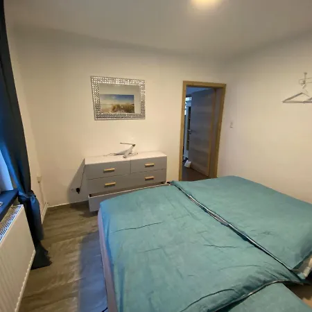 Ferienwohnung No1am Golfplatz In Der Bluetenstadt In Ostfriesland Apartament *